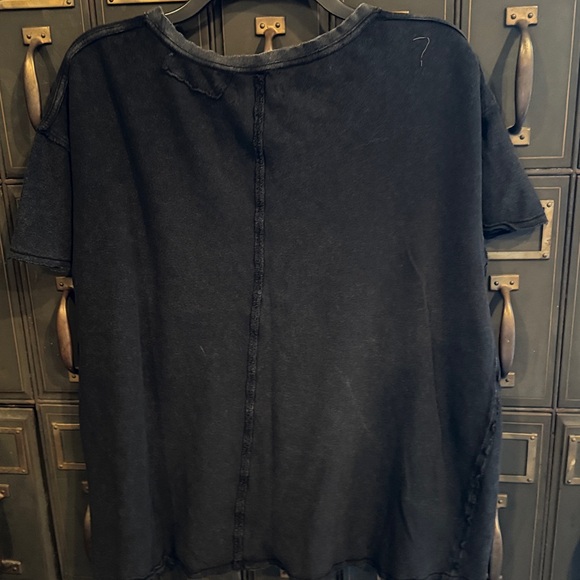 Free People Top. - Picture 6 of 6